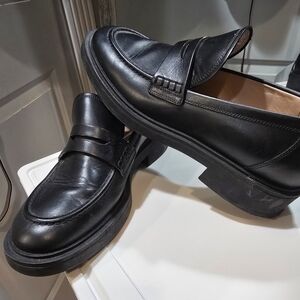 Gianvito Rossi Black Leather Slip-On Loafers 38